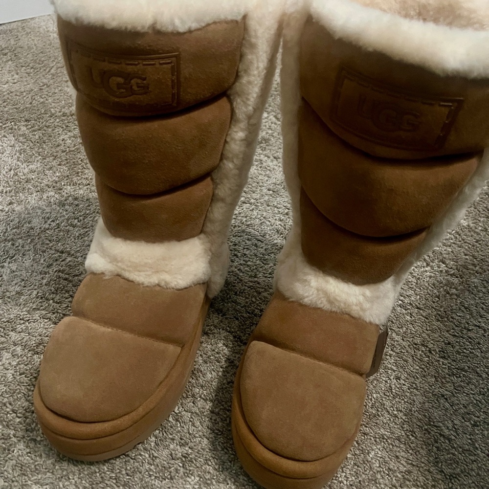UGG Tan Classic Chillapeak Tall - Picture 2 of 5